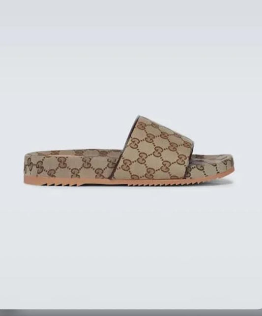 Gucci flip flops